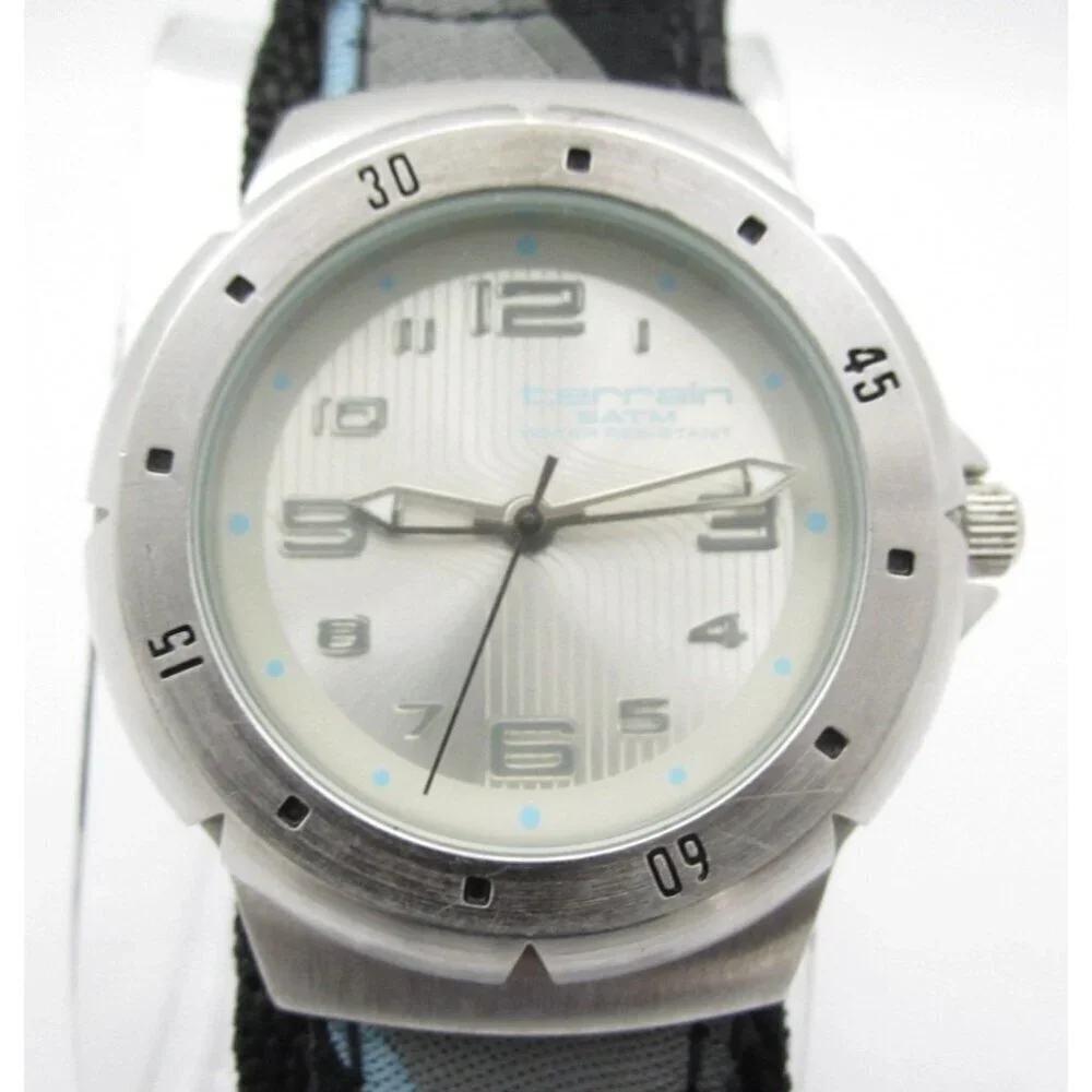 Men‎ Terrain Quartz WR Analog 38mm Round Watch (H887) 